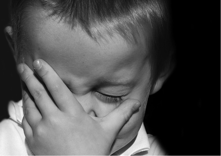 10 Warning Signs Your Child Is Suffering From Depression