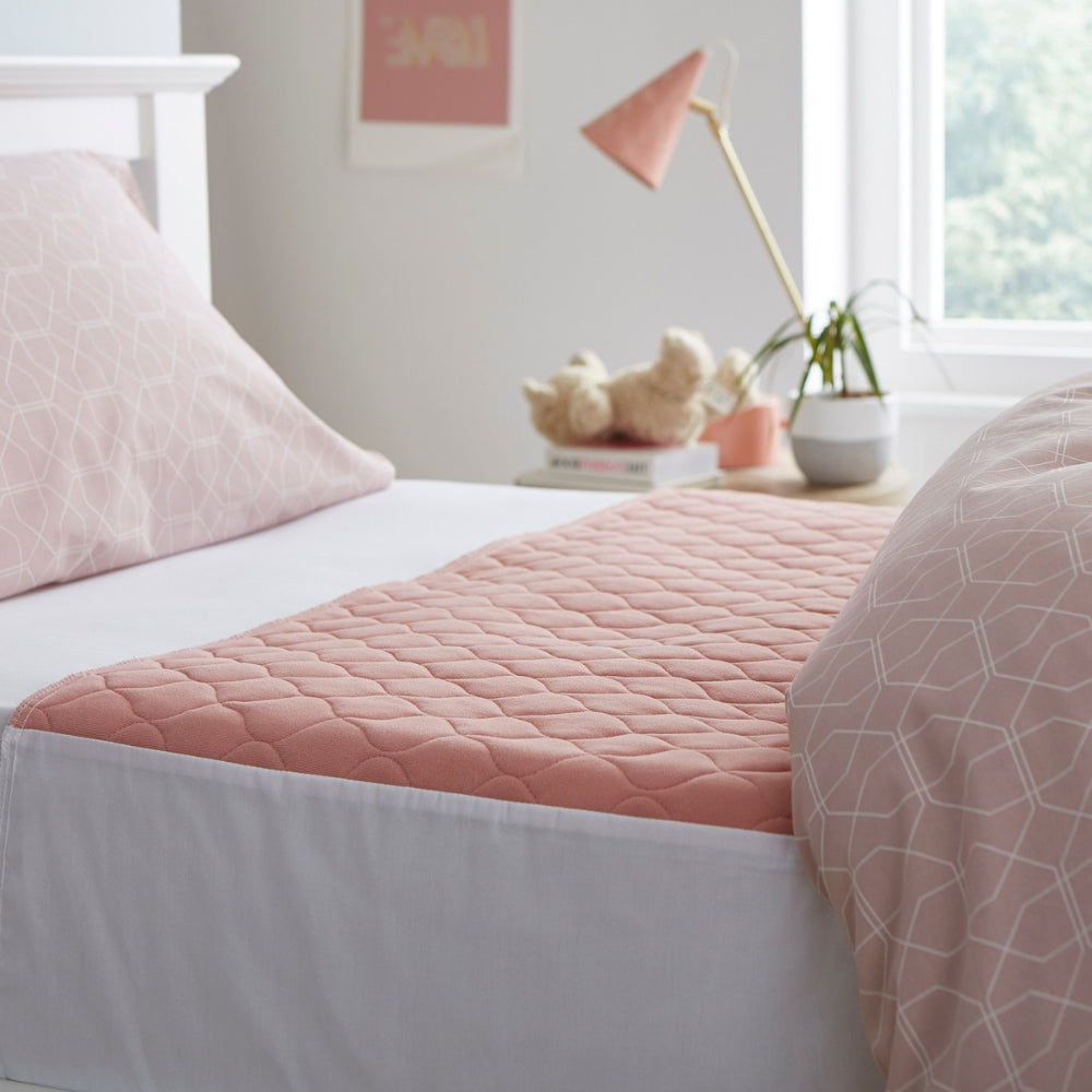 Kylie_bed_protection_sheets_bed_pad_absorbent_washable_incontinence_reusable_bed_wetting_pink
