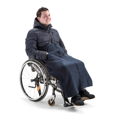 nicosy_wheelchair_man_wearing_fleece_cover_navy_with_pockets